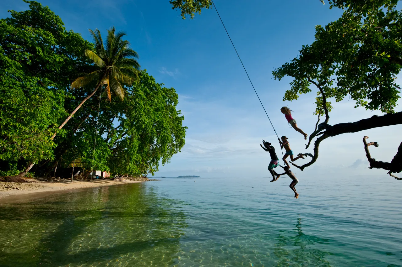 SPTO(SOLOMONS)_006_DK_2013