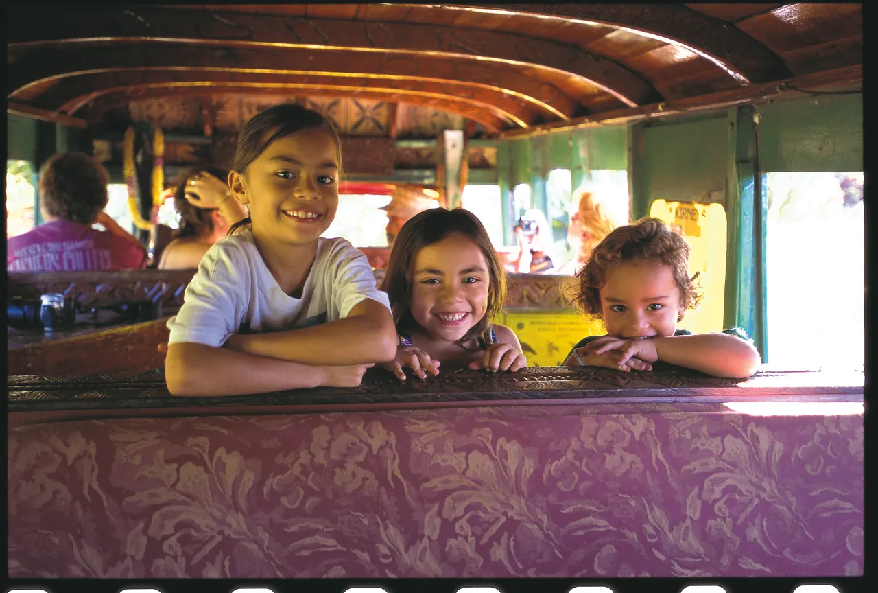 SPTO(SAMOA)_033_DK_2013