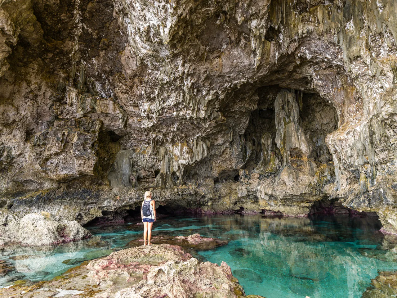 20150520-Jonathan Irish-Niue-_IMG8574