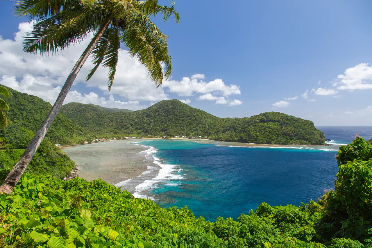 20150502-Jonathan Irish-American Samoa-_99A3005