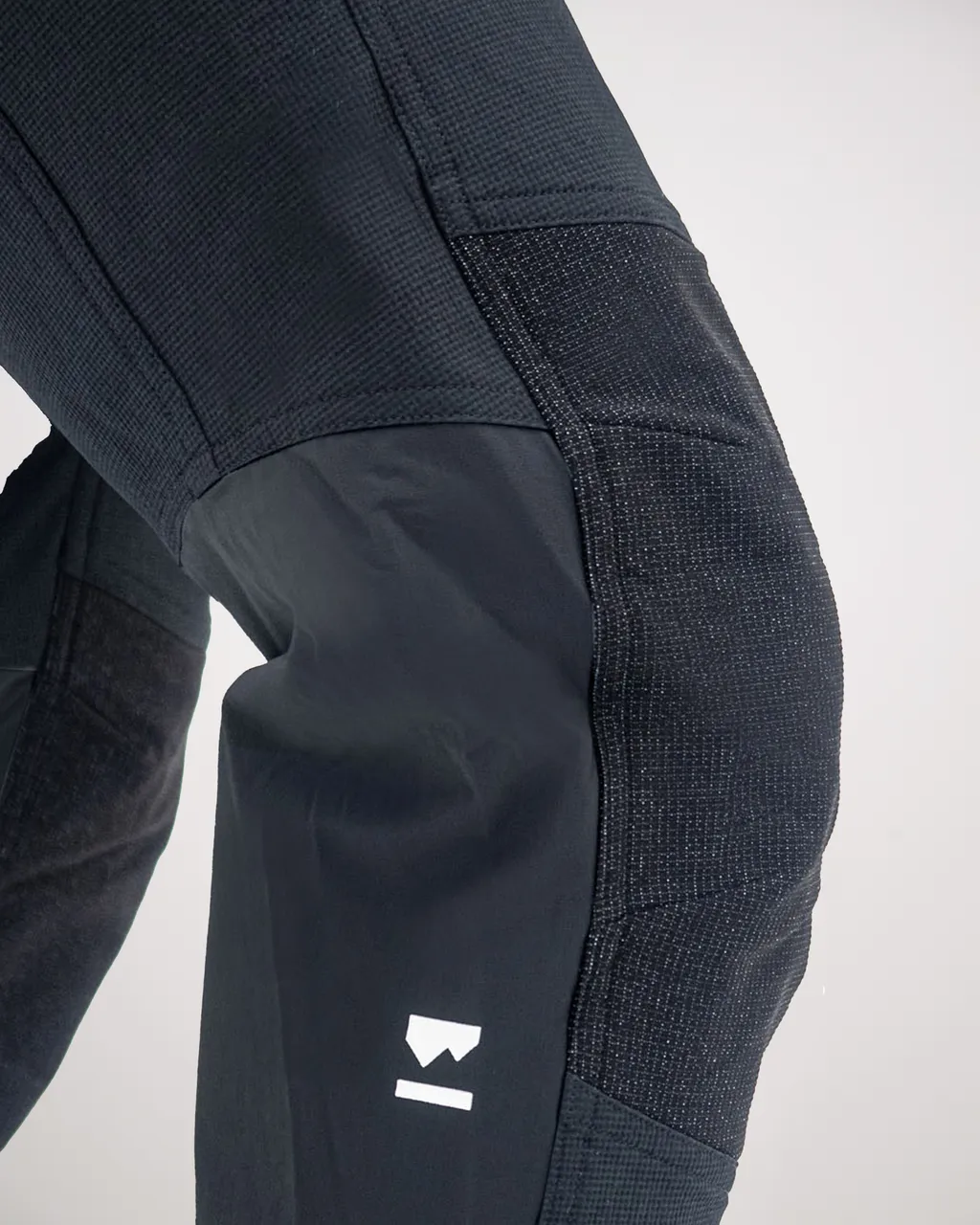 100589-1139-001 - Momentum Bike Pants - Black - Mens