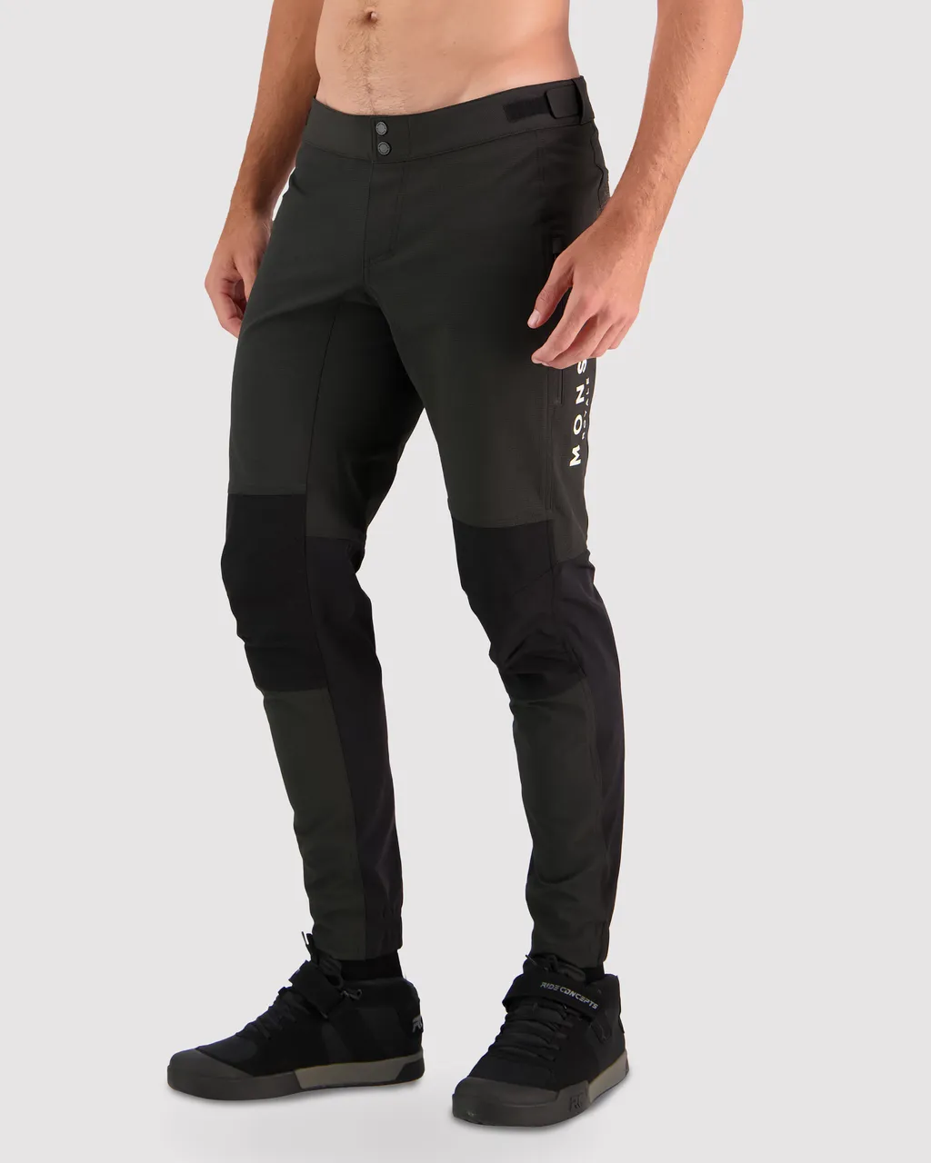 100589-1139-001 - Momentum Bike Pants - Black - Mens