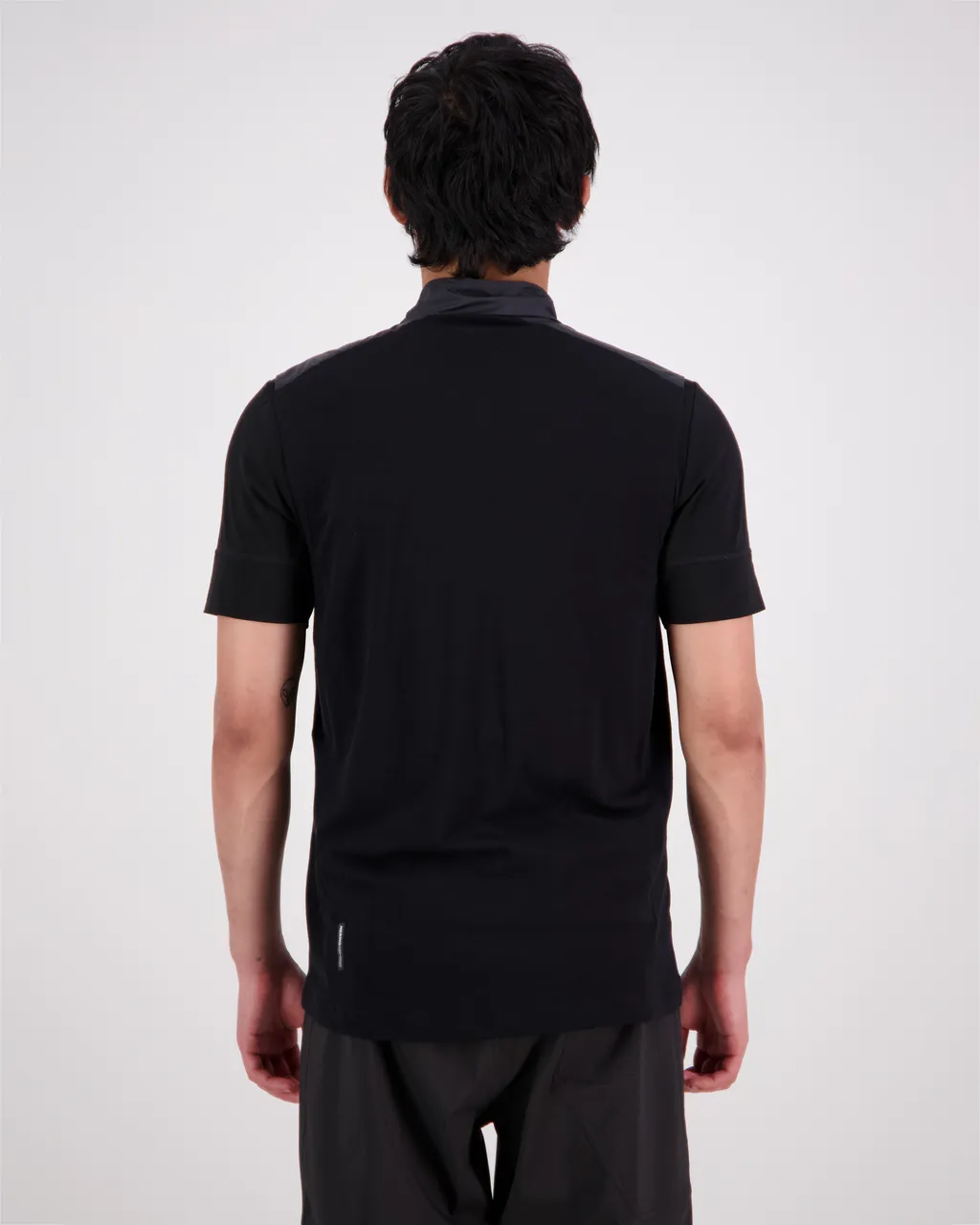 100692-1165-001 - Redwood Merino Air-Con Wind Vest - Black - Mens