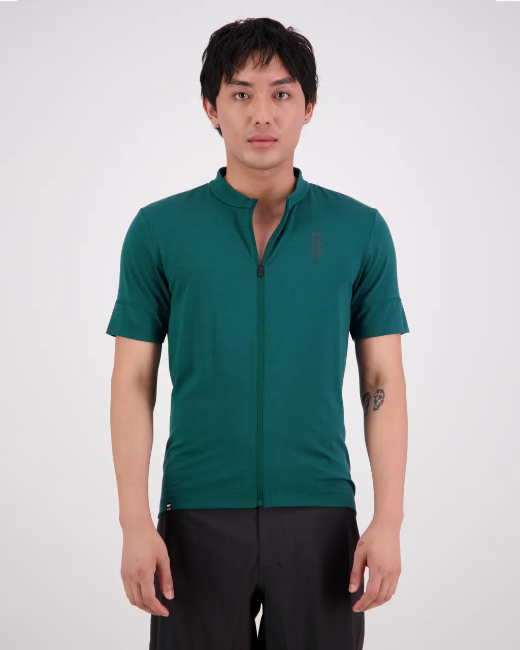 100653-1223-300 - Roam Cargo Merino Shift Full Zip T - Evergreen - Mens