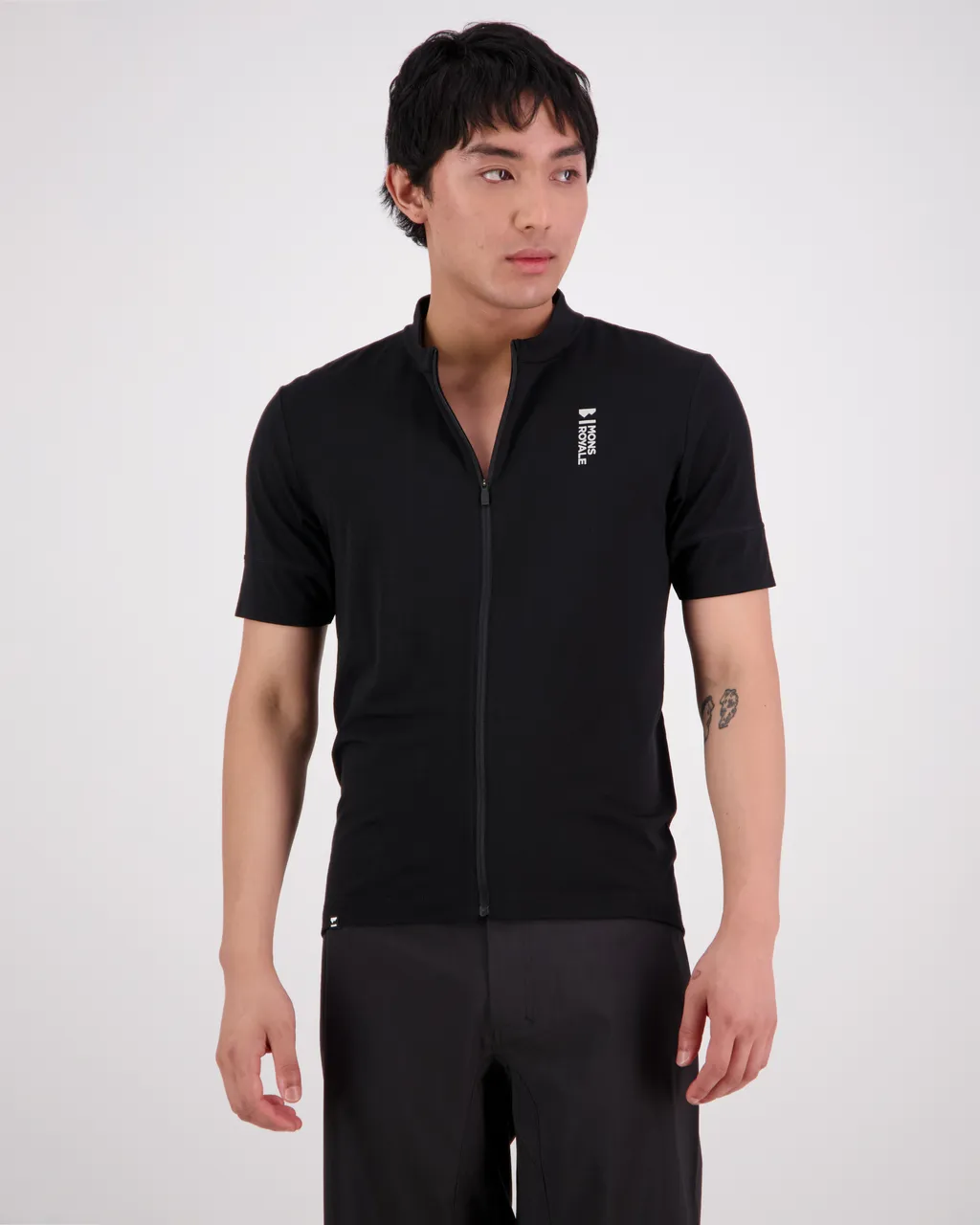 100653-1223-001 - Roam Cargo Merino Shift Full Zip T - Black - Mens