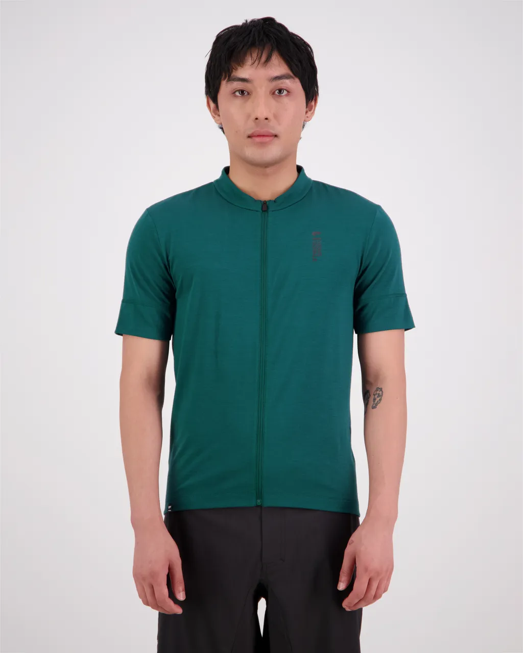 100653-1223-300 - Roam Cargo Merino Shift Full Zip T - Evergreen - Mens