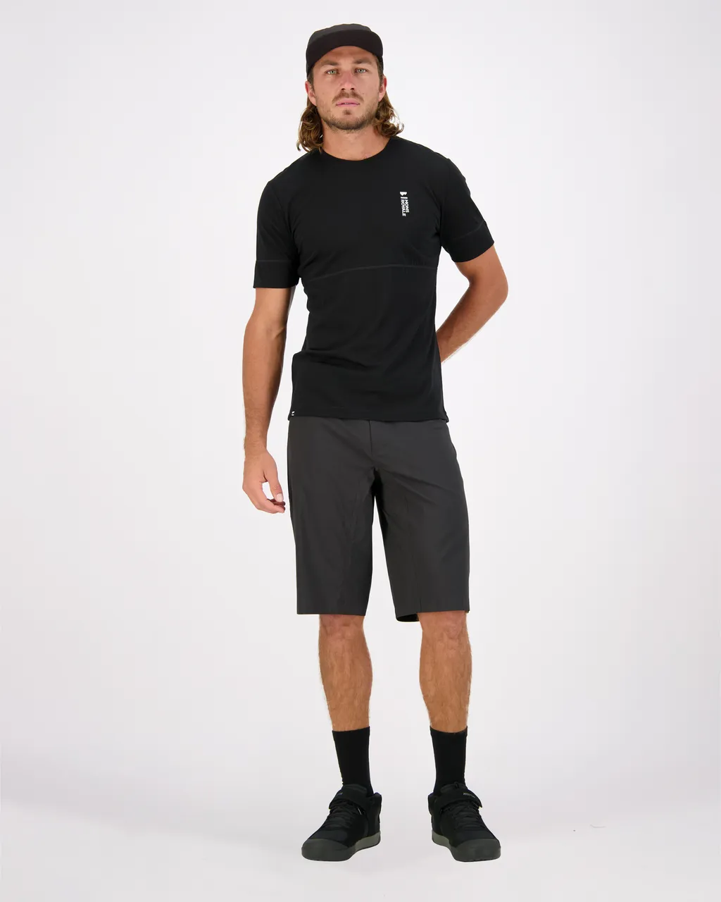 100329-1165-001 - Cadence Merino Air-Con T - Black - Mens