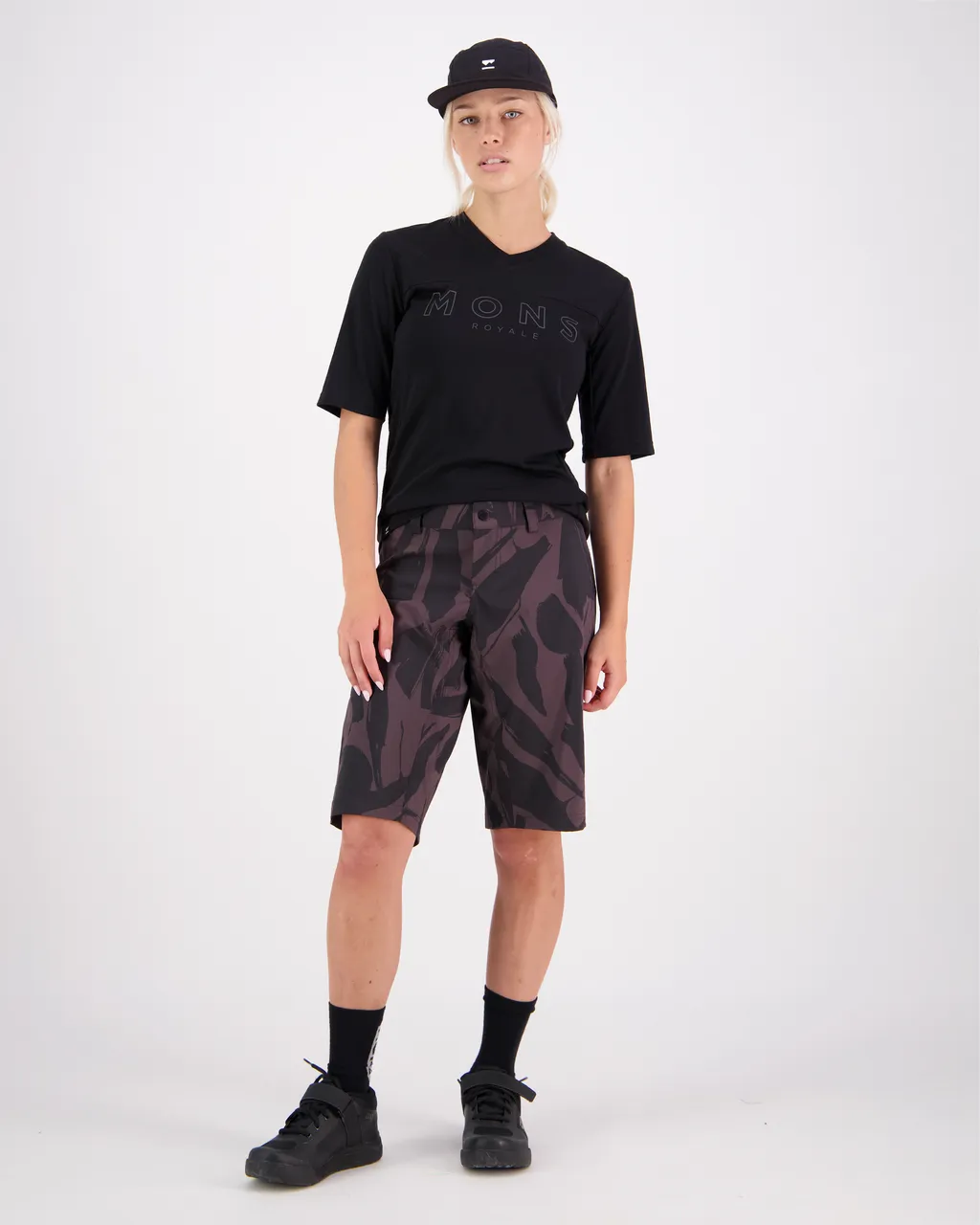 100699-2169-716 - Virage Bike Shorts - Fragments - Womens