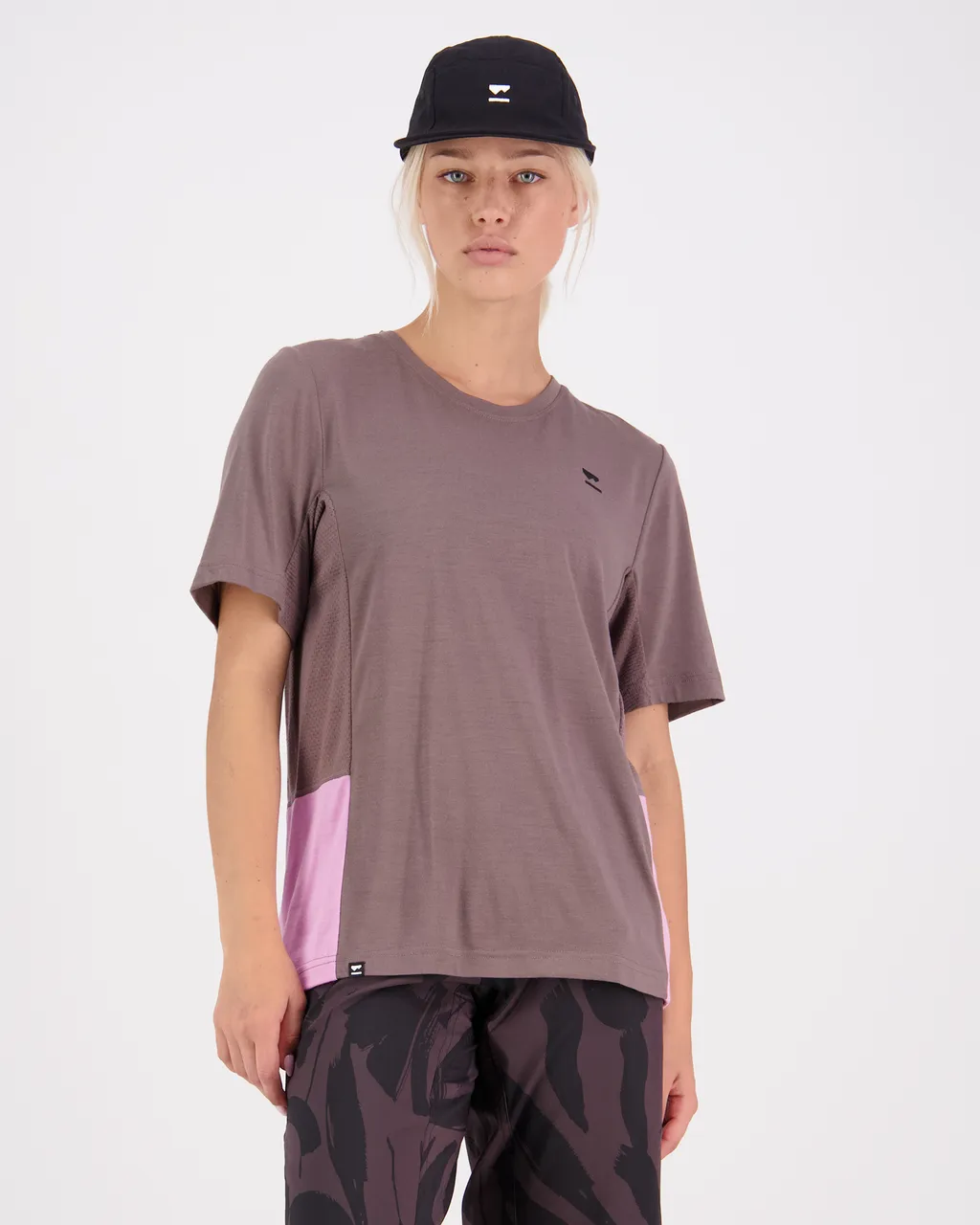 100549-1169-733 - Tarn Merino Shift Tee - Pop Pink / Iron - Womens