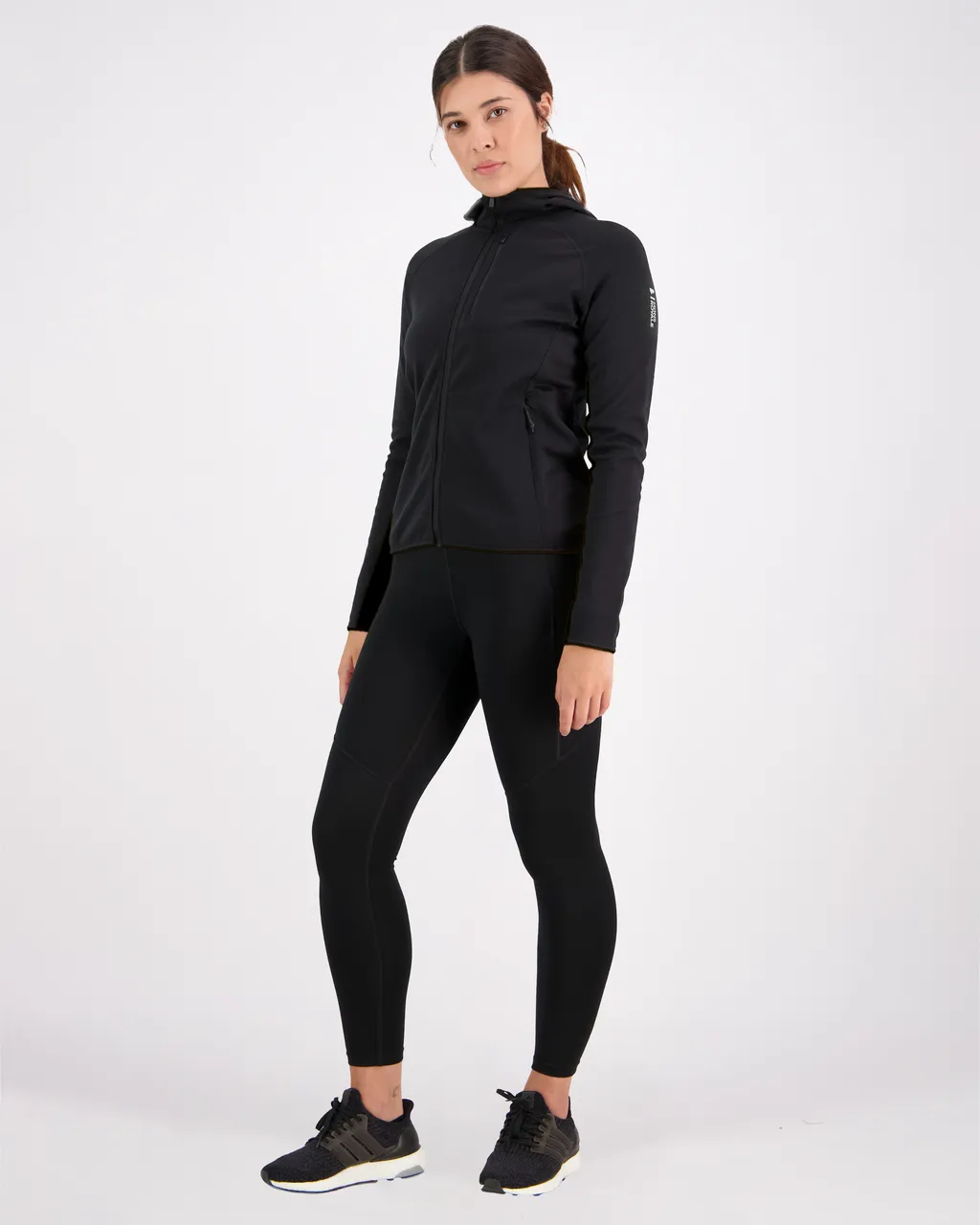 100610-1029-001 - Approach Merino Gridlock Hood - Black - Womens