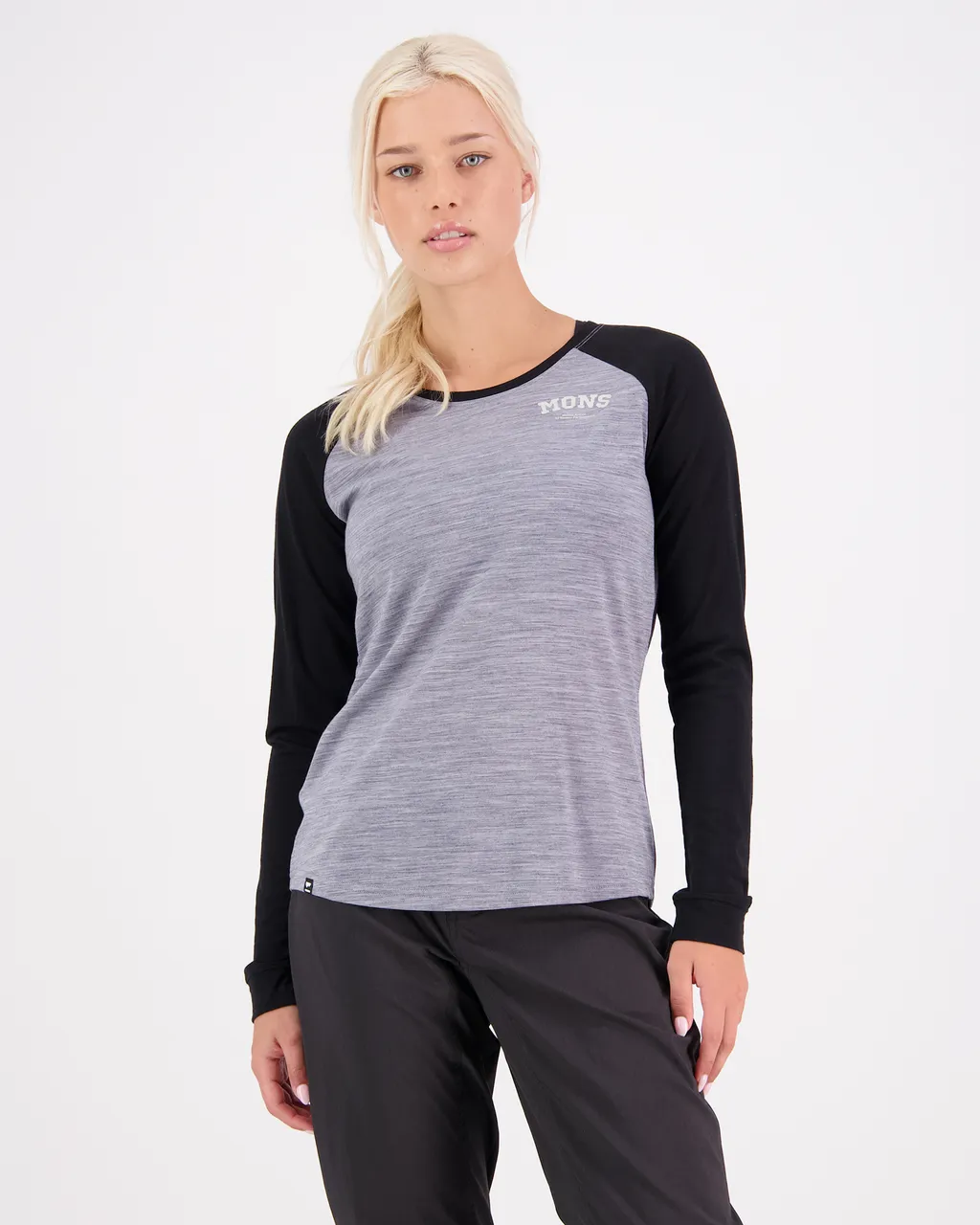 100498-1090-673 - Icon Merino Air-Con Raglan - Grey Heather / Black - Womens
