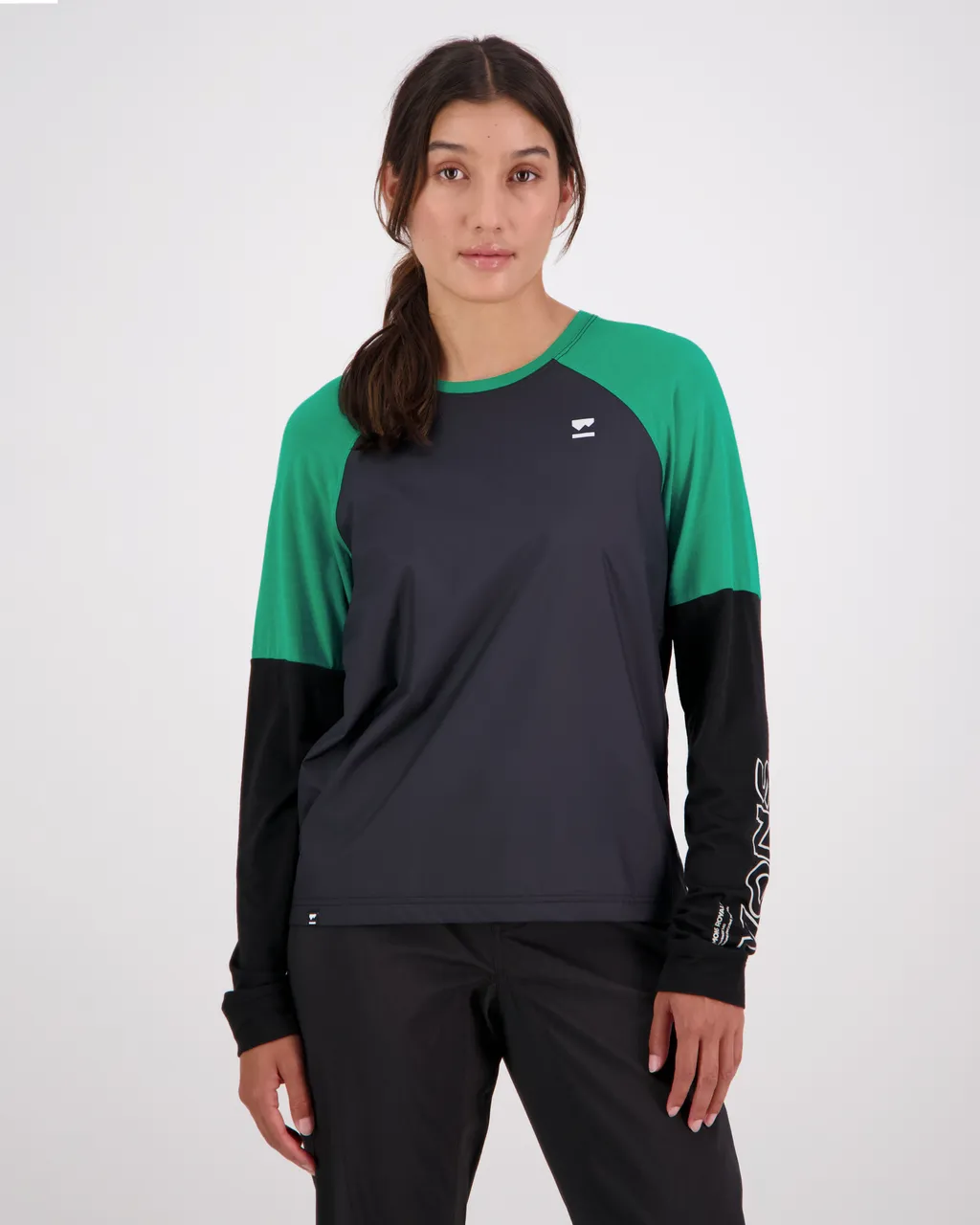 100585-1169-720 - Tarn Merino Shift Wind Jersey - Pop Green / Black - Womens