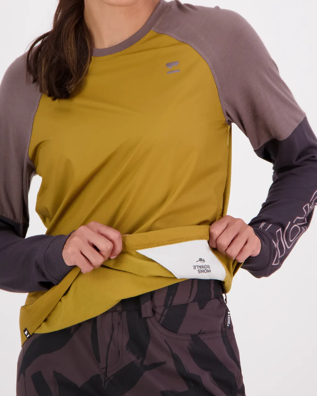 100585-1169-719 - Tarn Merino Shift Wind Jersey - Cumin Dust - Womens
