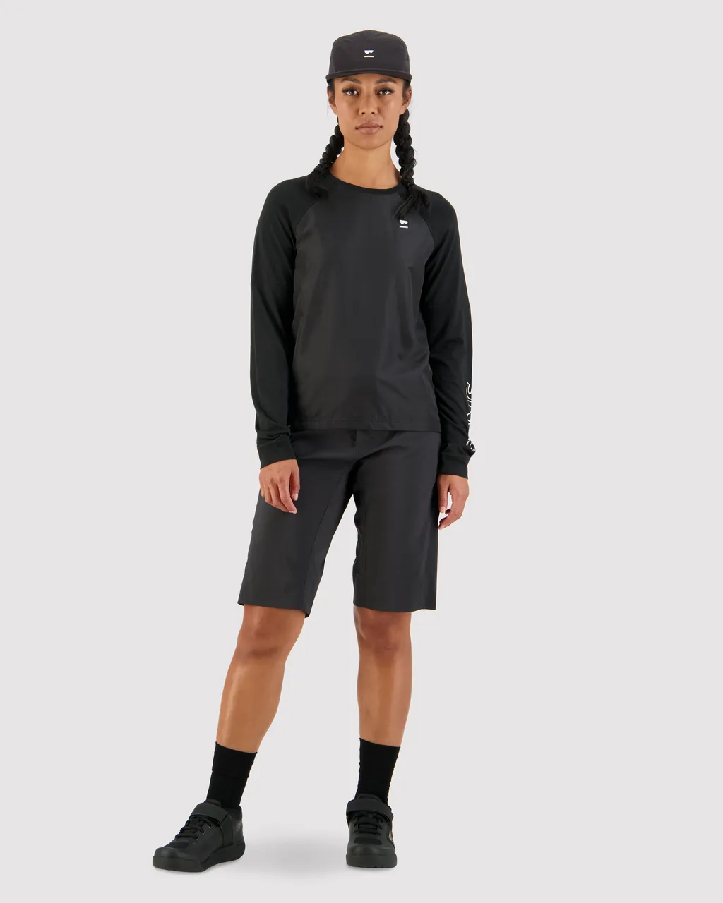 100585-1169-001 - Tarn Merino Shift Wind Jersey - Black - Womens