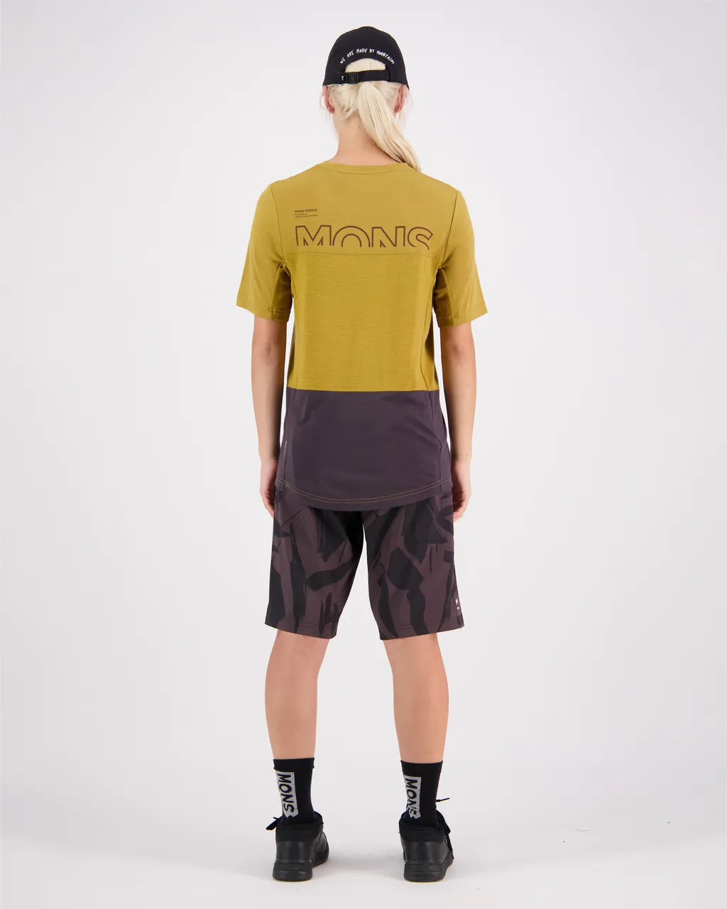 100549-1169-661 - Tarn Merino Shift Tee - Shale / Cumin - Womens