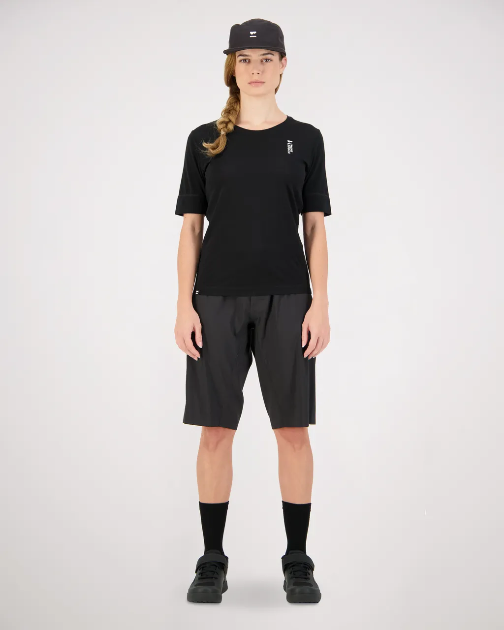 100328-1165-001 - Cadence Merino Air-Con Tee - Black - Womens