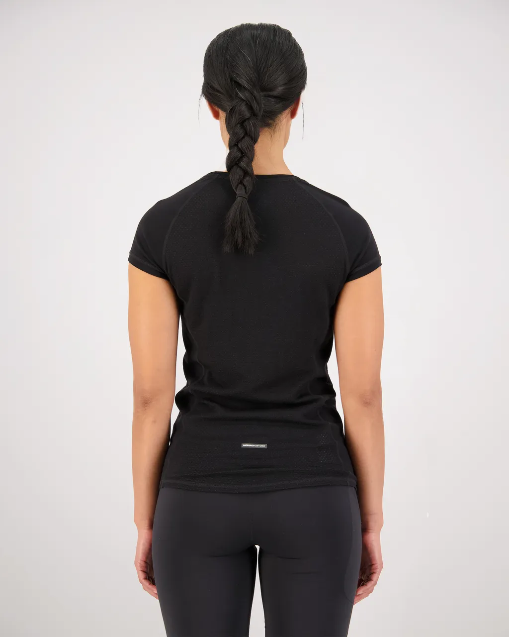 100030-1165-001 - Bella Merino Air-Con Tee - Black - Womens