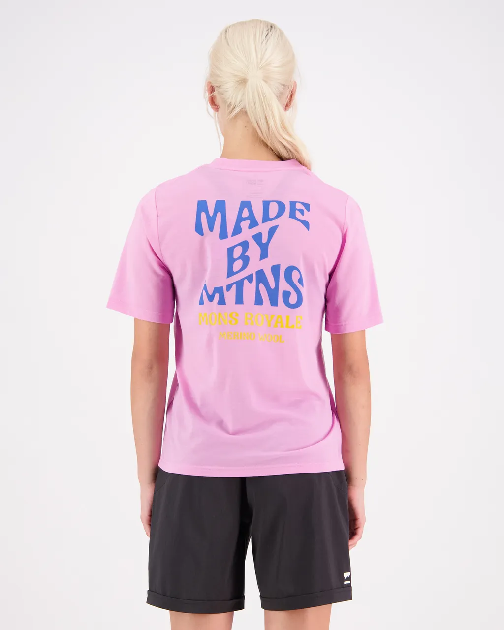 100447-1233-734 - Icon Merino Air-Con Relaxed Tee - Pop Pink - Womens