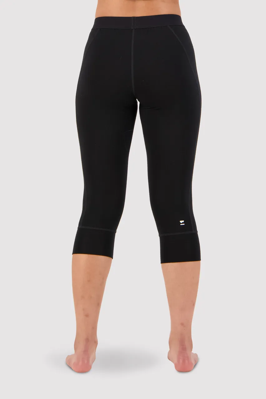 100506-1169-001 - Cascade Merino Flex 200 3/4 Legging - Black - Womens - 100506-1169-001-103.jpg