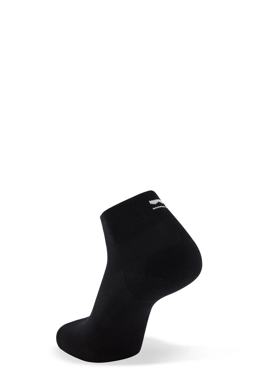 100647-1169-001 - Atlas Merino Ankle Sock - Black - Unisex - 100647-1169-001-202.jpg
