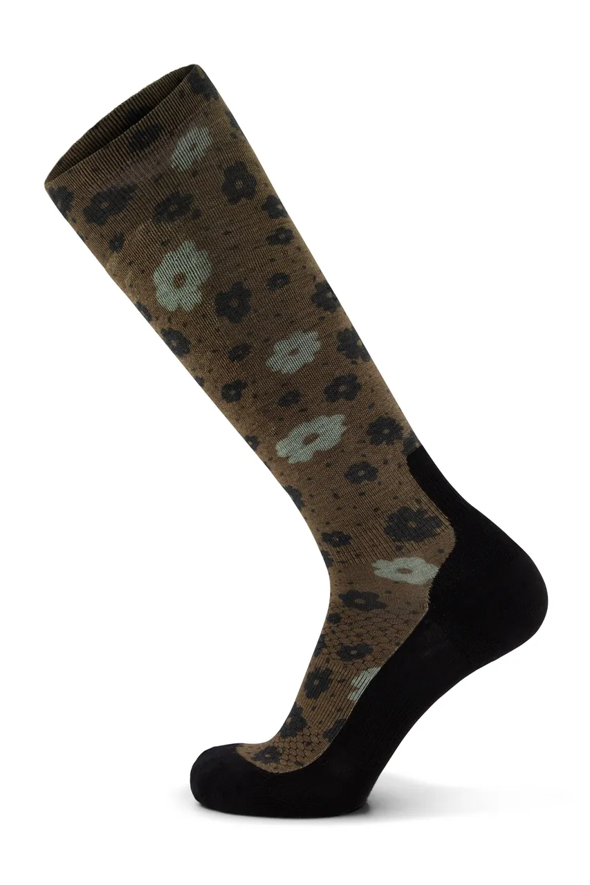 100616-1192-335 - Atlas Merino Snow Sock Digital - Aoraki Lily - Unisex - 100616-1192-335-201.jpg
