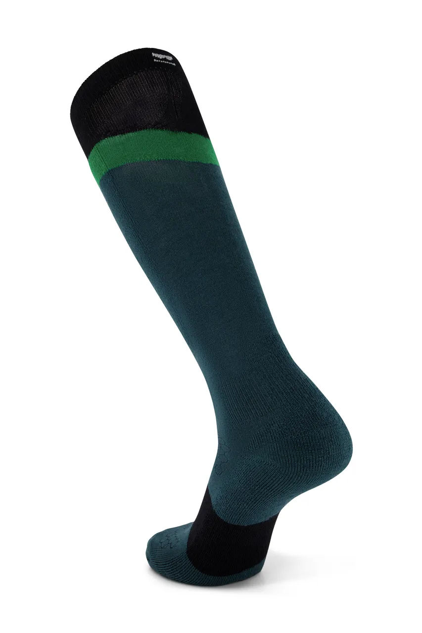 100595-1037-338 - Ultra Cushion Merino Snow Sock - Evergreen / Apple - Unisex - 100595-1037-338-202.jpg
