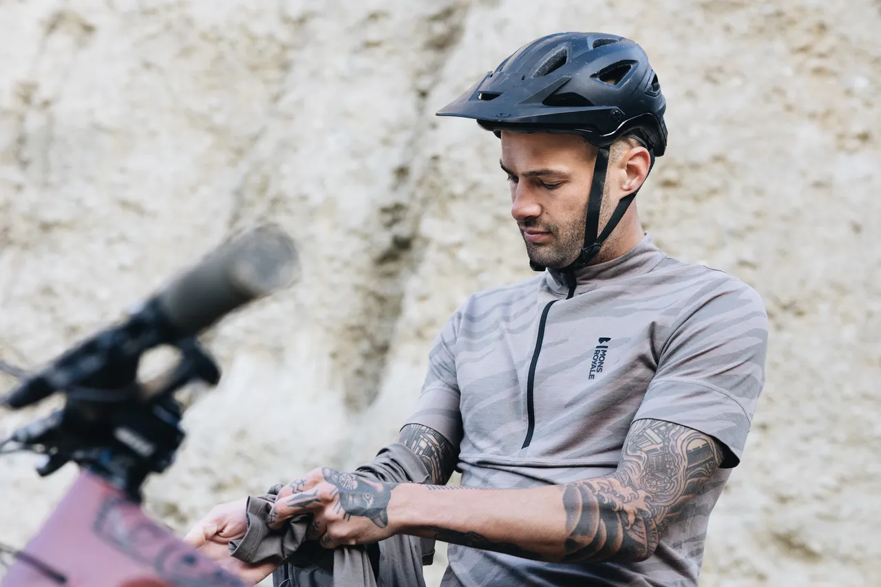 Mons_SS23_Insitu_Bike_1397_cadence_100277-2165-756