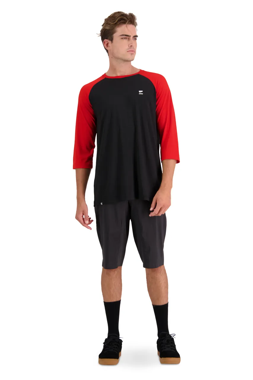 100582-1169-576 - Tarn Merino Shift Raglan 3/4 - Retro Red / Black - Mens