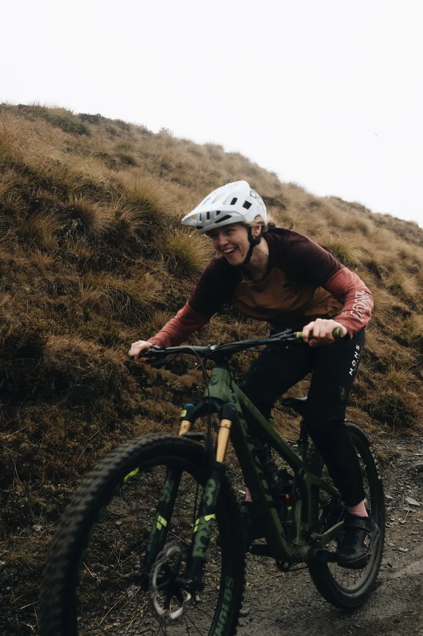 Mons-FW22-Fall-Bike_CD-150
