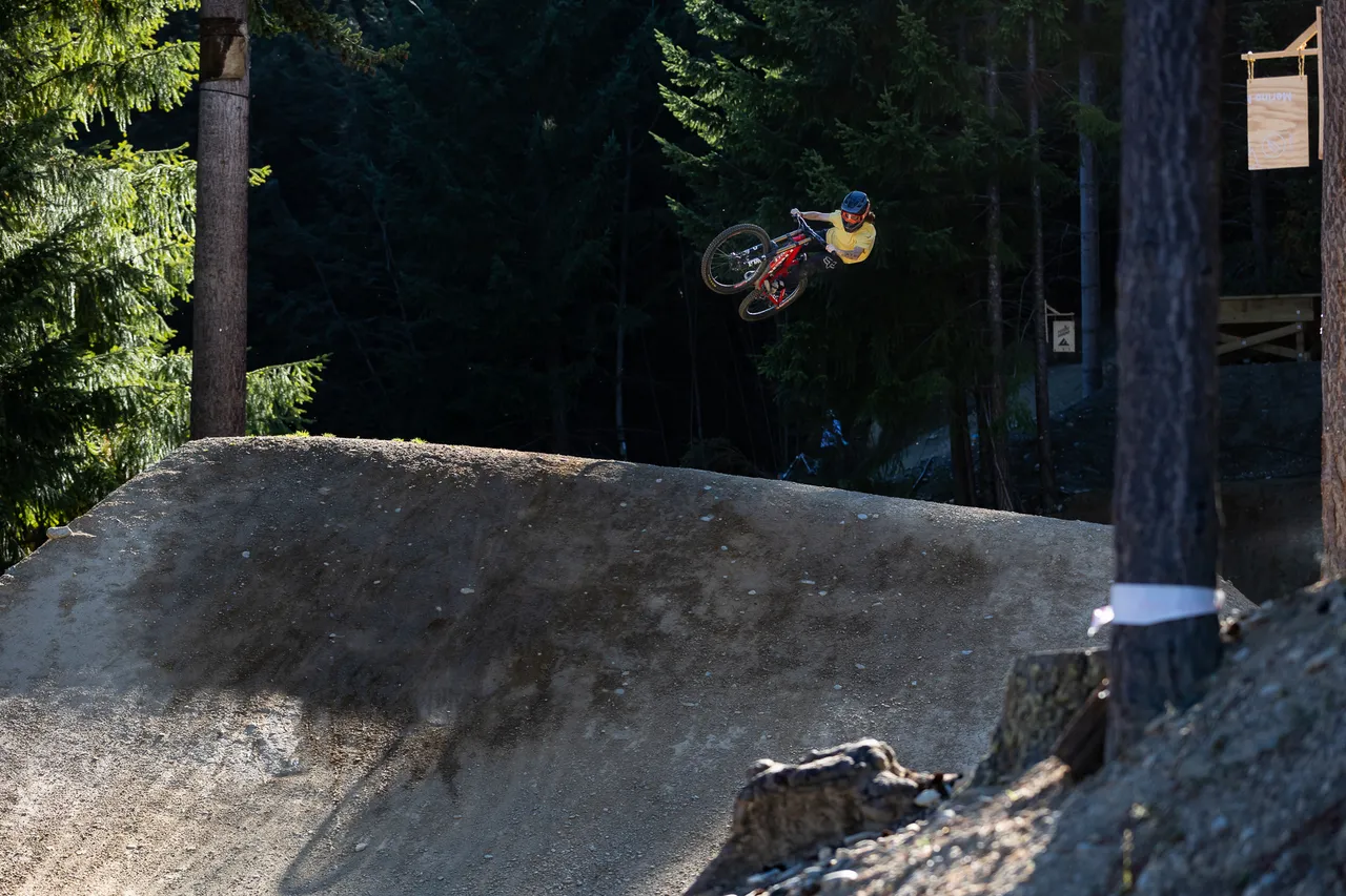 Mons_FutureGround_NeilKerr_5428_Rider Vinny Armstrong