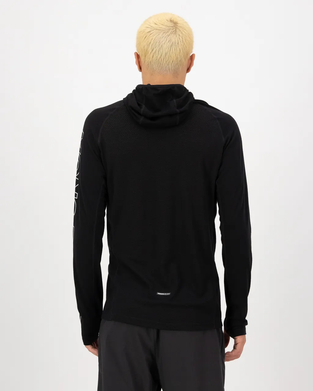 100078-1165-001-102 Mens Temple Merino Long Sleeve Hood Black
