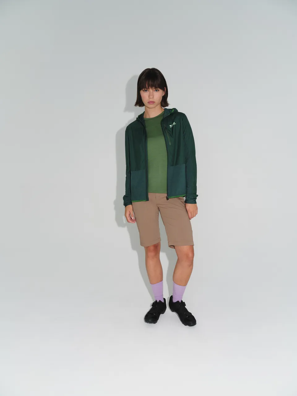 MONS_R127_Studio_KeyLooks_Bike_W2_2317