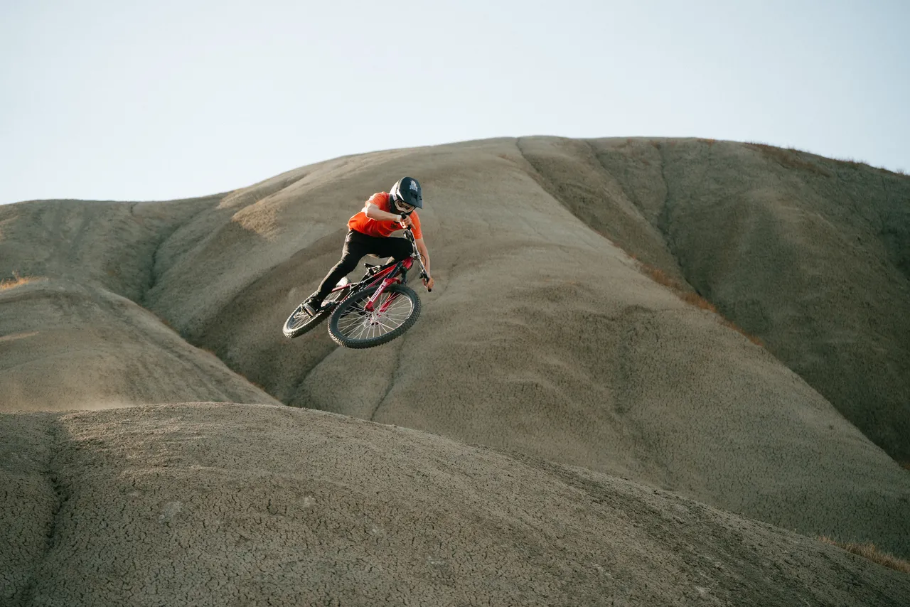 MONS_ROYALE_FW2026_BIKE_Sicili_DSC06286