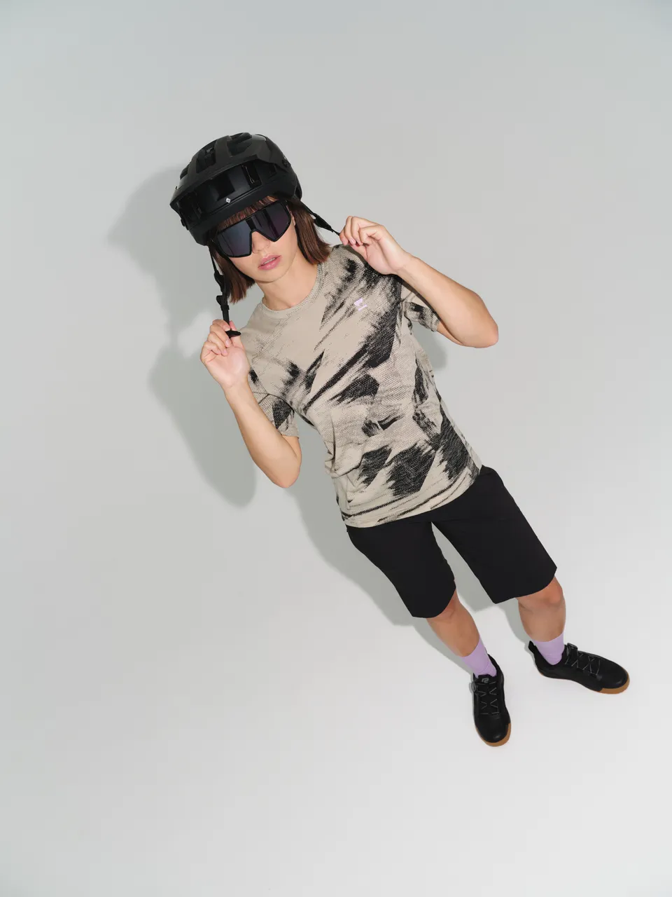 MONS_R127_Studio_KeyLooks_Bike_W4_2576