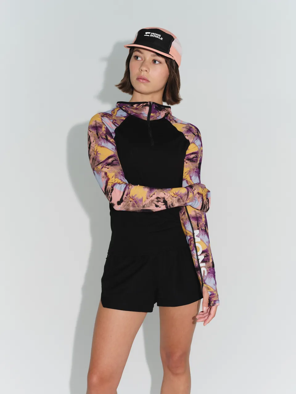 MONS_R127_Studio_KeyLooks_OutdoorActive_W1_0107