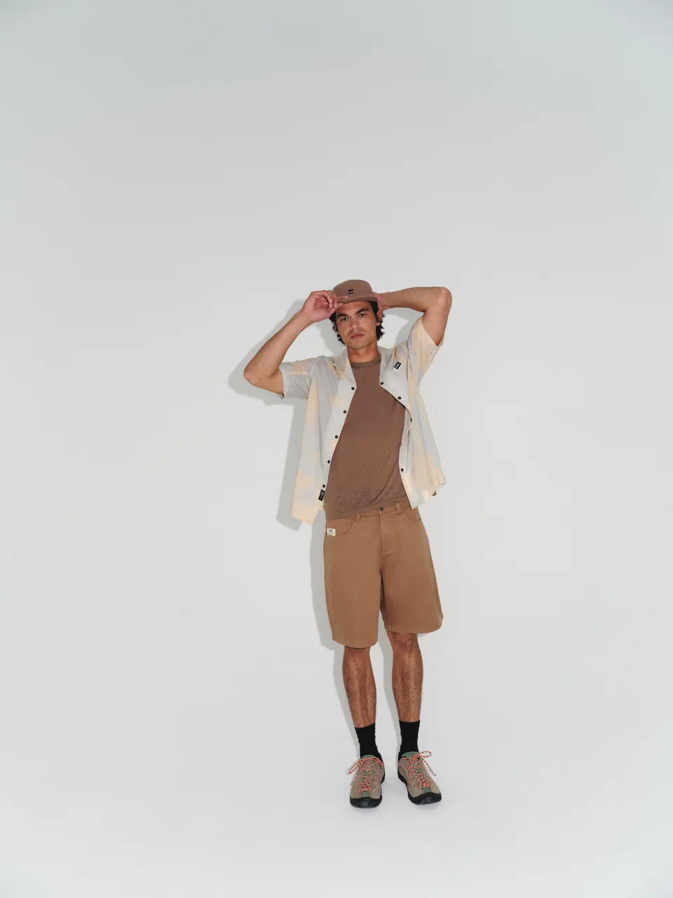 MONS_R127_Studio_KeyLooks_BikeOutdoor_M2_1935
