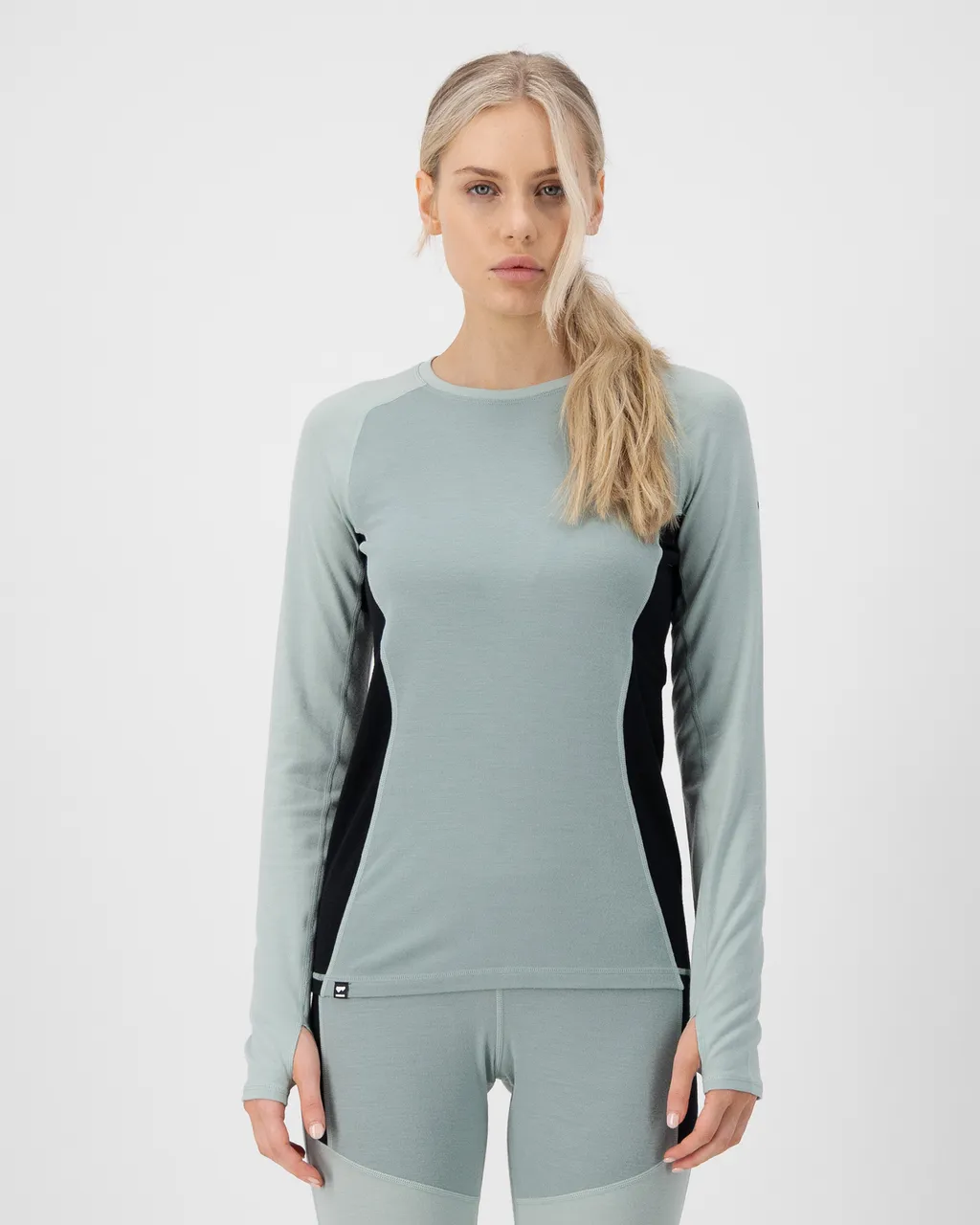100018-1165-834-101 Womens Olympus Merino Base Layer Long Sleeve Glacier / Dew / Black