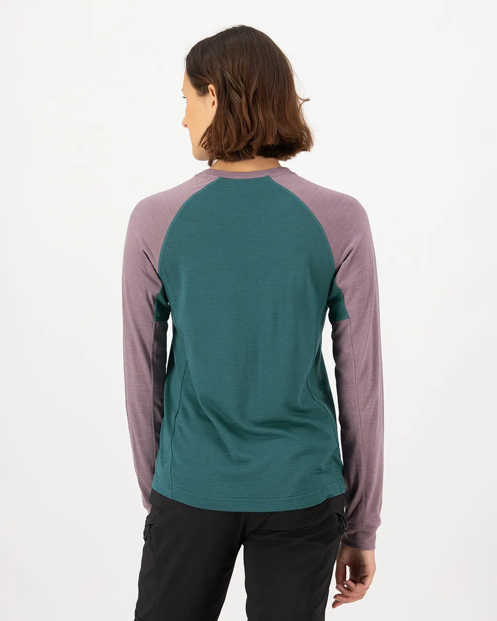 100791-1169-907-102 Womens Tarn Merino Long Sleeve Abyss / Mauve