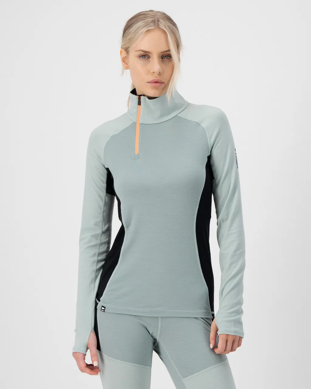 100017-1165-834-101 Womens Olympus Merino Base Layer 1/2 Zip Long Sleeve Glacier / Dew / Black