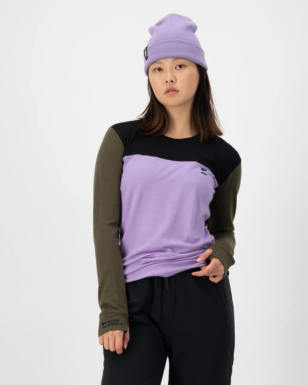 100022-1169-821-101 Womens Yotei Merino Long Sleeve Lupin / Dark Olive / Black
