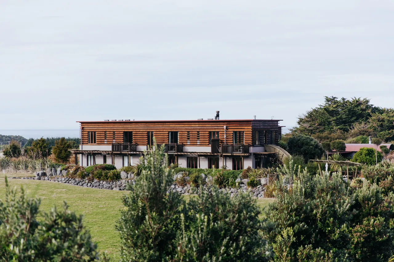 Hapuku Lodge and Treehouses 8