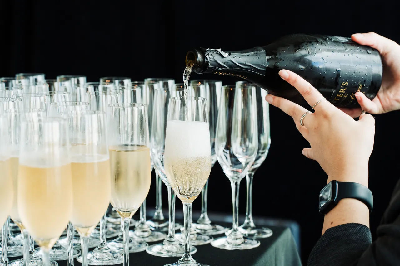 Pouring champagne