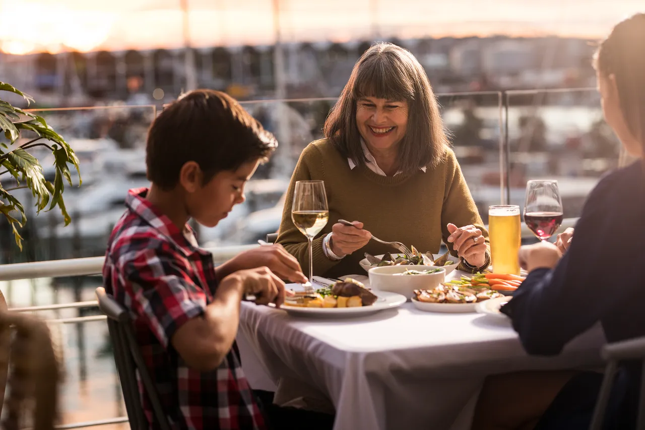 Family dining experience