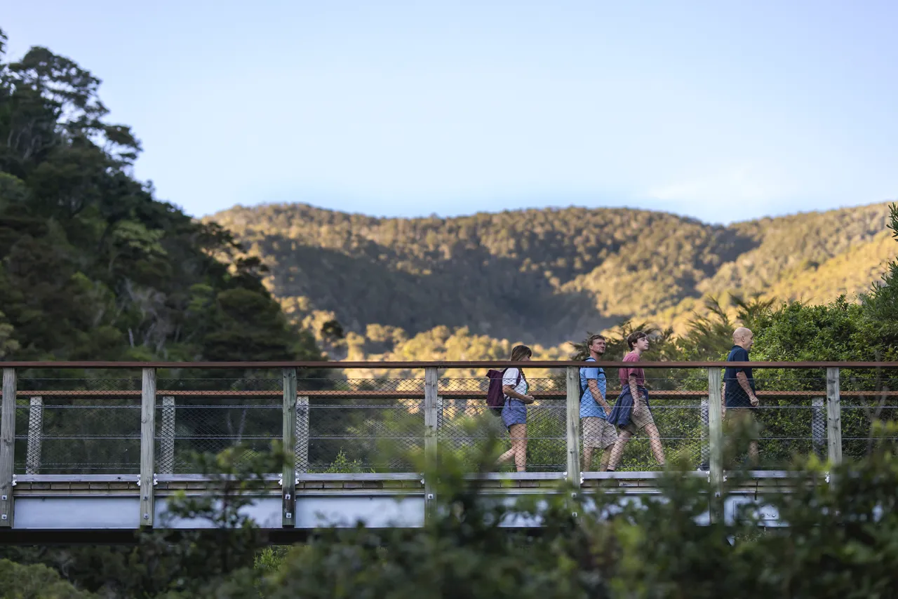 Tourism NZ Visual Library - Nelson City, Nelson