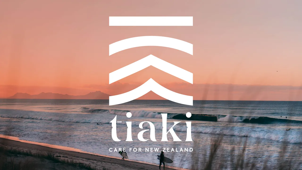 Tiaki Tohu with sunset beach