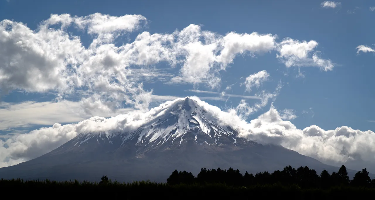 Taranaki Maunga