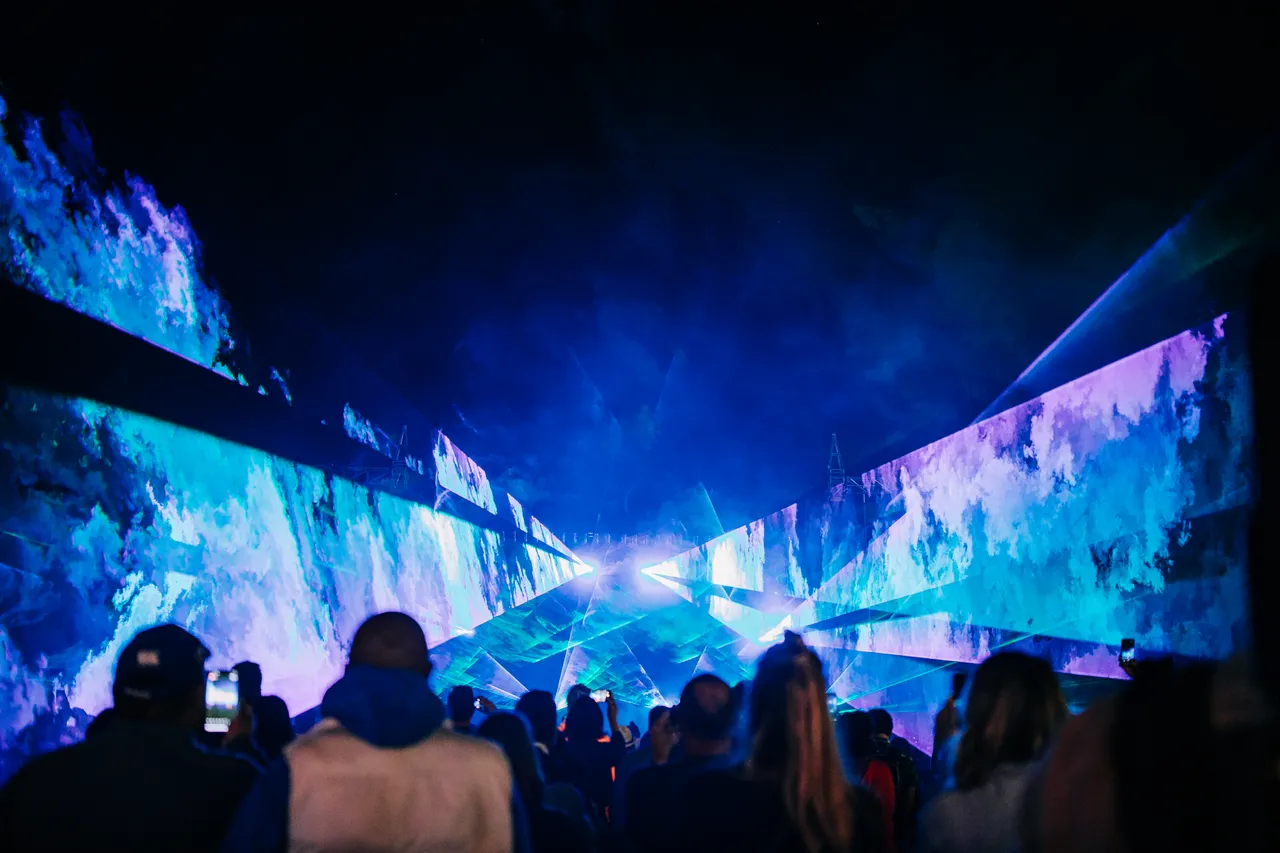 Crowd watching amazing lightshow in Auckland