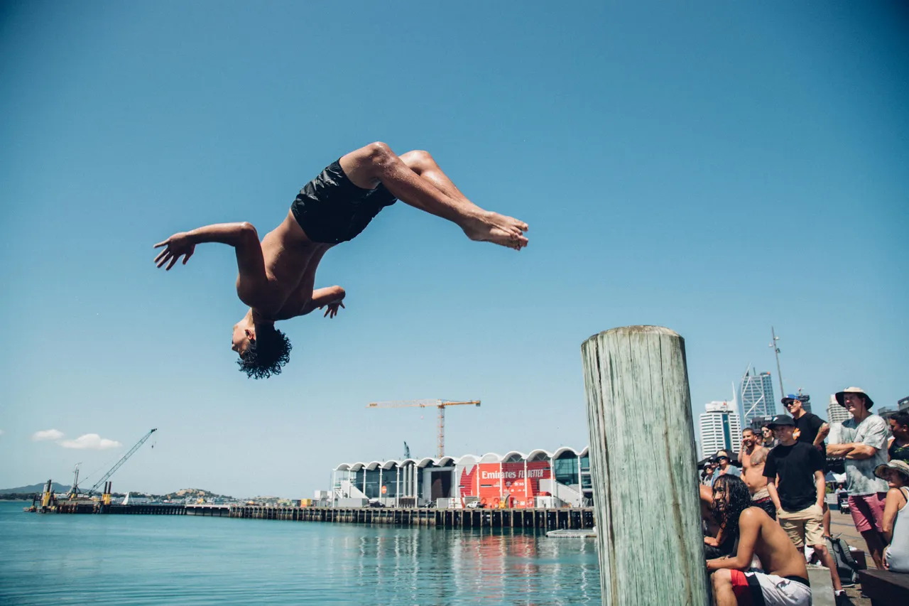 Wharf jumping, Wynyard Quarter