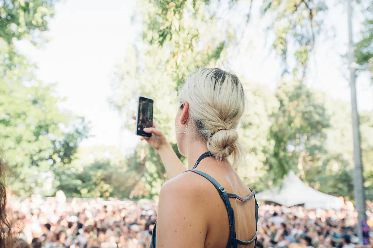 Capturing the crowd at Laneway Festival