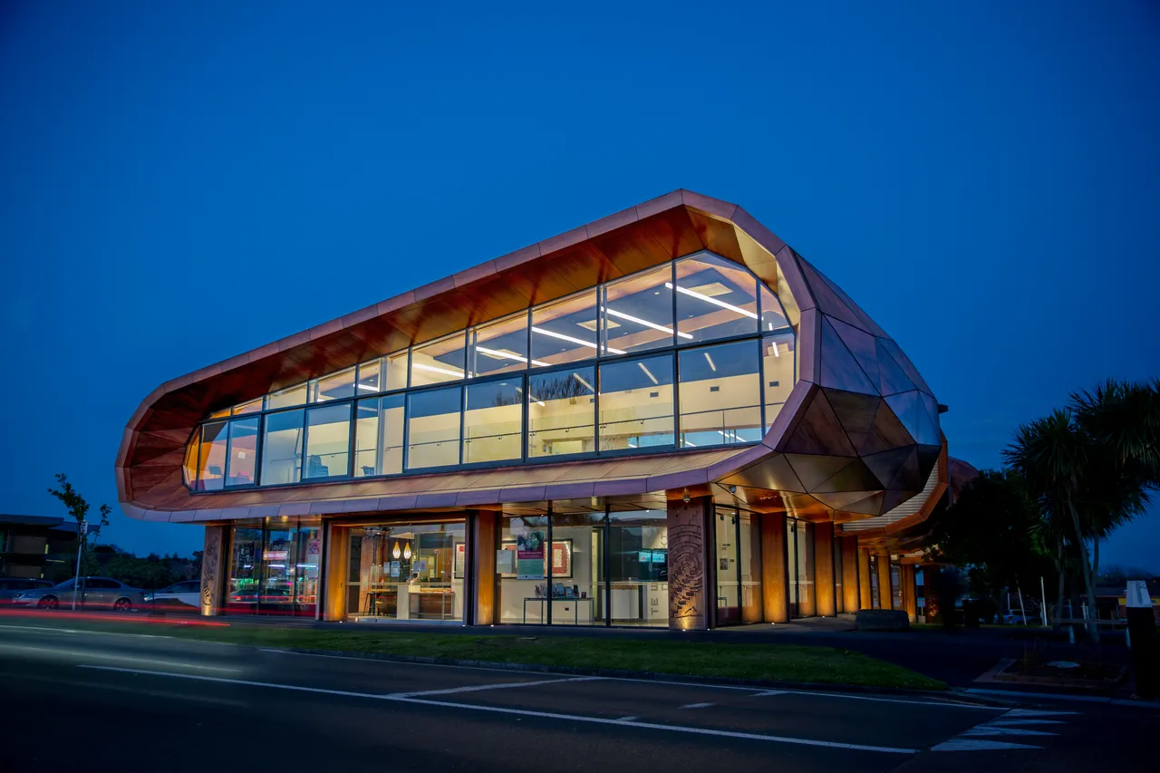 Te Oro, Glen Innes